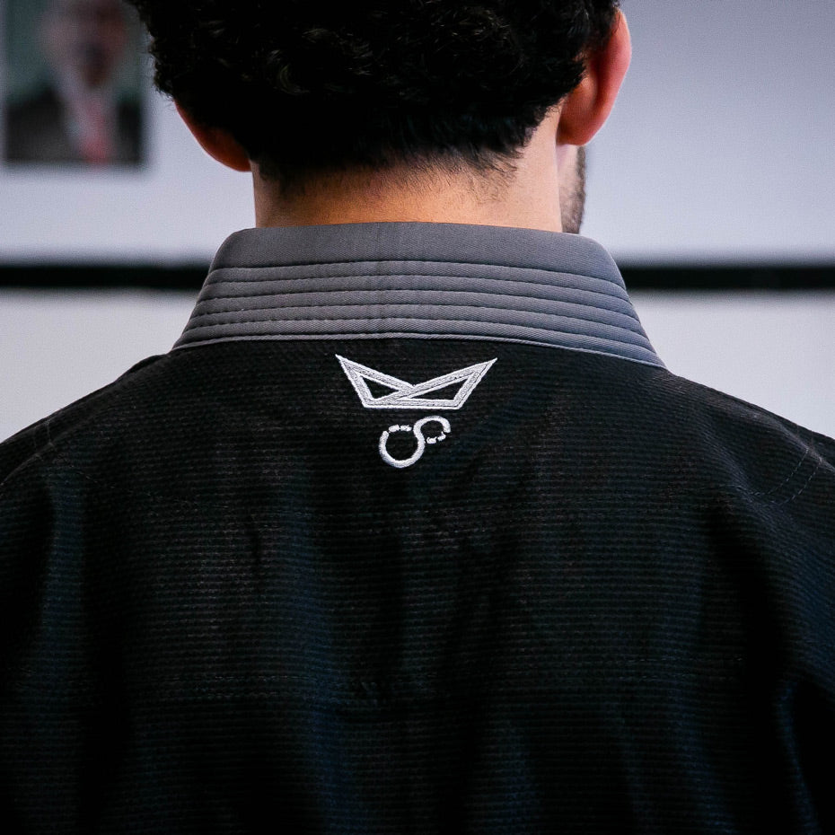 Brazilian jiu jitsu gi by Functional Technique. Black and charcoal